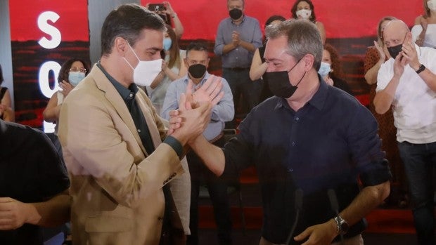 La Madeja: 'Pelea' de Juan Espadas y Pedro Sánchez