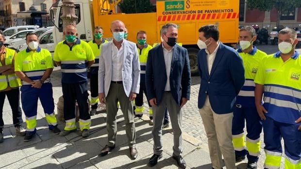 Espadas invertirá 30 millones para multiplicar por tres las obras de conservación de las calles de Sevilla