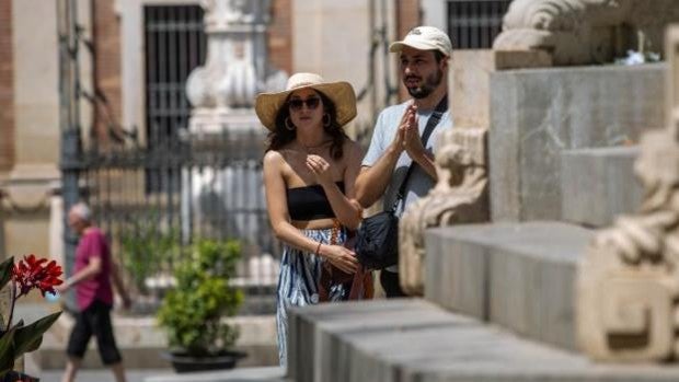 Tiempo en Sevilla: subida progresiva de las temperaturas previa a la primera ola de calor extremo