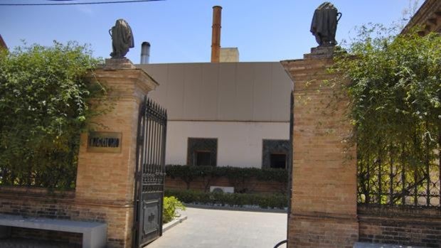 La rotura de un horno reduce las incineraciones en el Cementerio de San Fernando de Sevilla