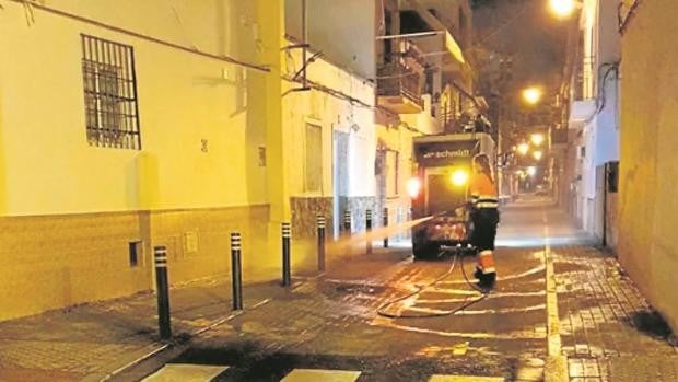 «El ruido de los vehículos de Lipasam se mete en tu cuarto»