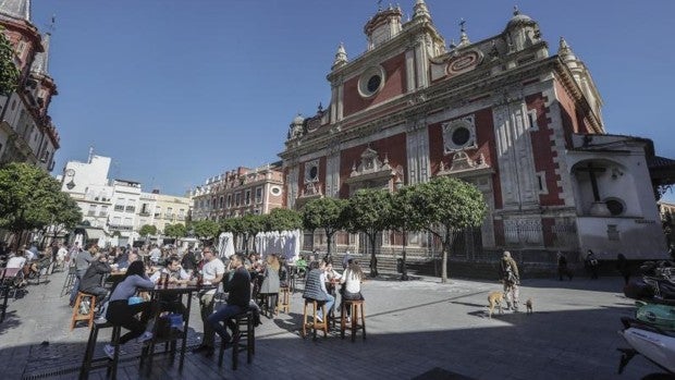 Tiempo en Sevilla: las temperaturas máximas bajarán de los 30 grados este fin de semana