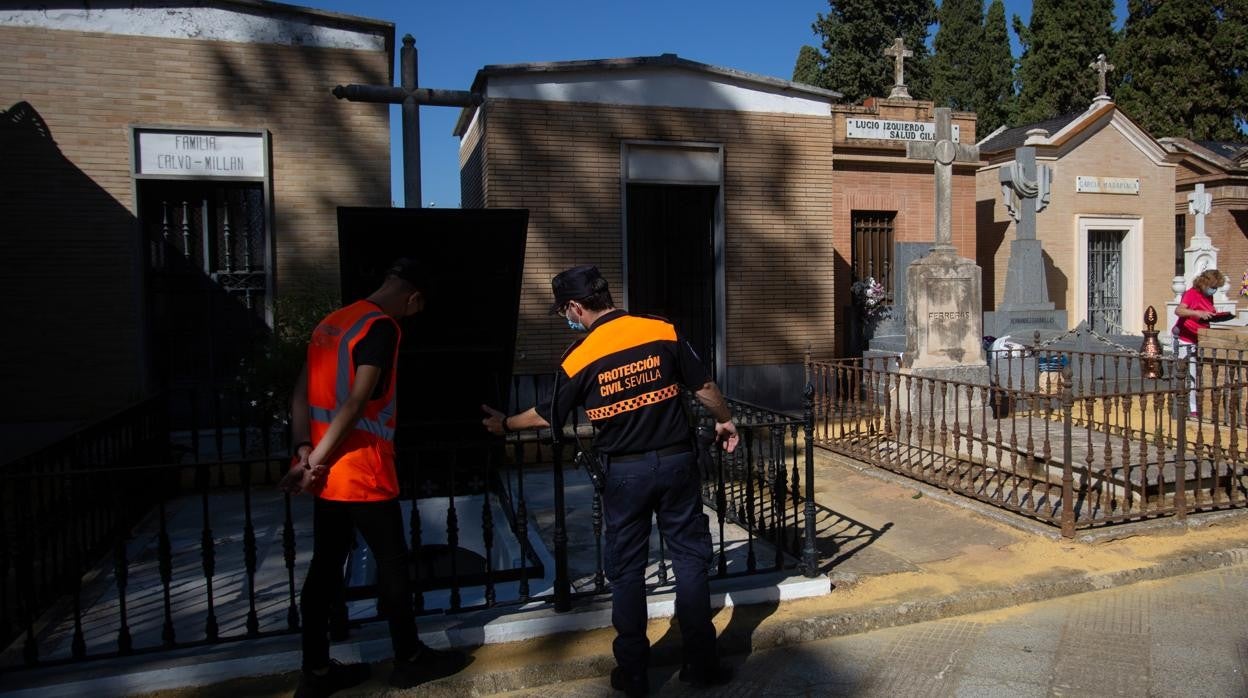 El cementerio de San Fernando amplía sus horarios para este puente