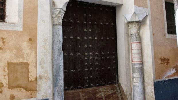 Santa María la Blanca reabre su puerta primitiva 50 años después