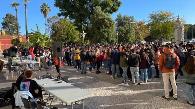 El Consejo de Alumnos de la Universidad de Sevilla no logra movilizar a 3.000 universitarios contra la ley de Convivencia