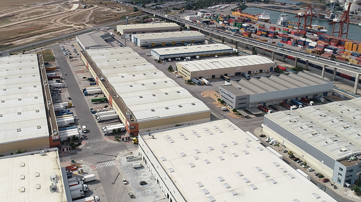 Vista aérea de la Zona de Actividades Logísticas del Puerto de Sevilla