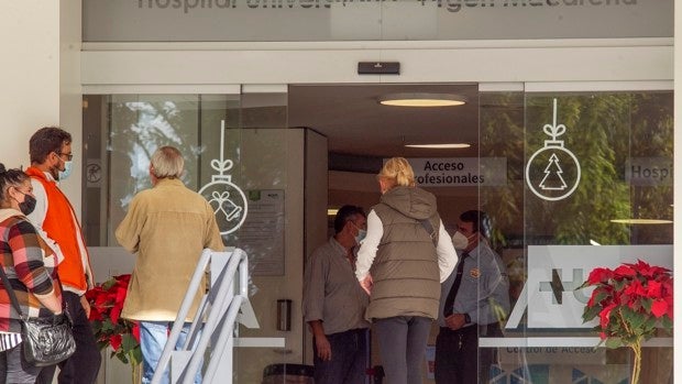 Aumentan los contagios de Covid en Sevilla pero se reduce la presión hospitalaria