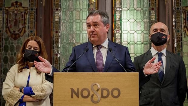 Cambio de arzobispo, dimisión del alcalde..., un año de grandes cambios en Sevilla para que todo siga igual