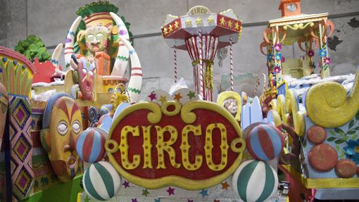 El mundo del circo también está representado en el cortejo