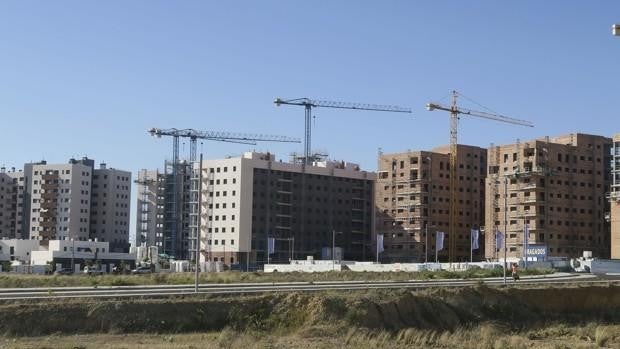 Sevilla cierra 2021 con un 17% más de vivienda visada que en 2019 y recupera niveles de hace una década