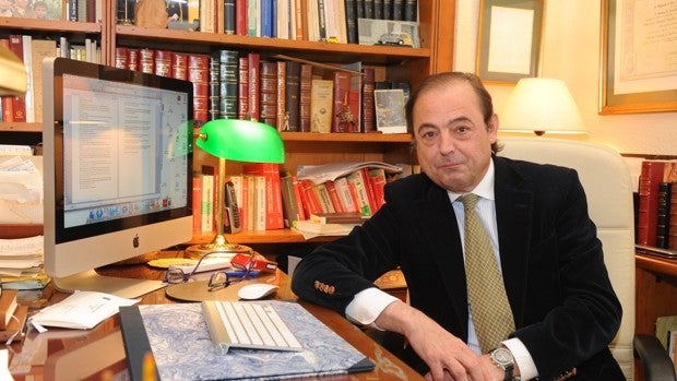 Fallece el abogado y escritor José Manuel Sánchez del Águila