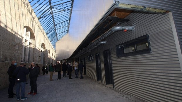 El Ayuntamiento de Sevilla remata la fase principal de la obra rehabilitación de las Naves de Renfe