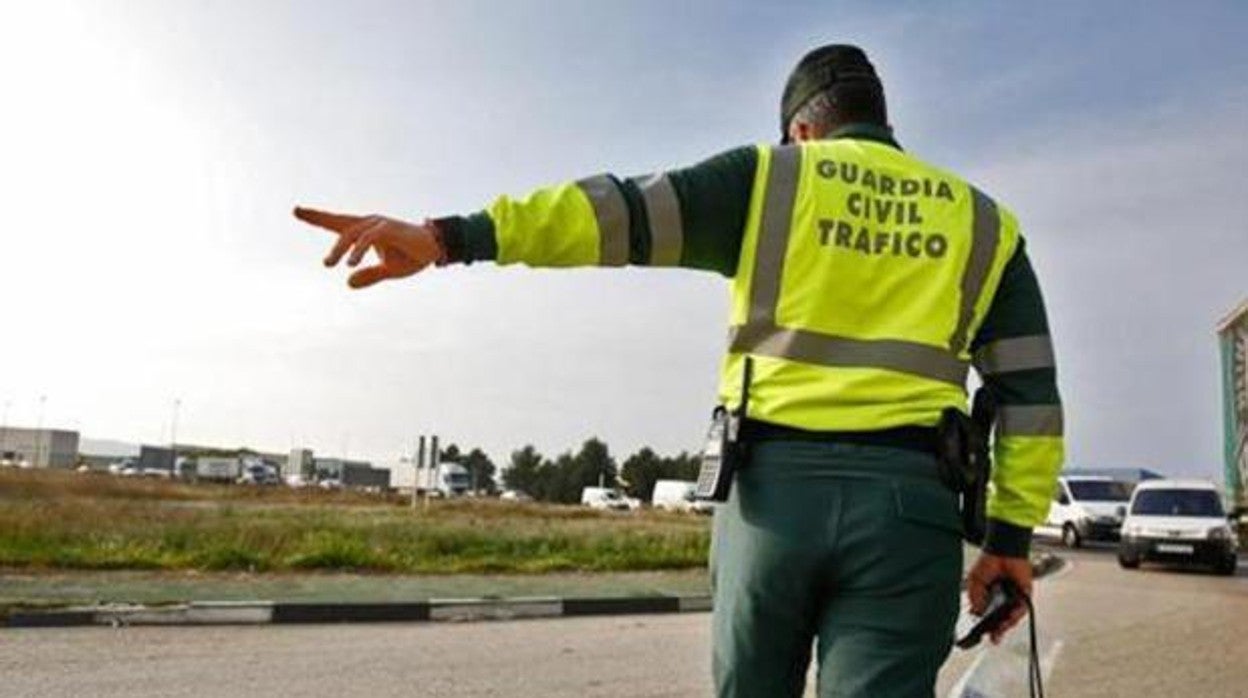 Los hechos fueron denunciados en el puesto de la Guardia Civil de Sevilla capital (Imagen de archivo)