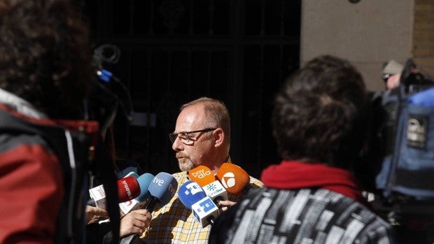 El padre de Marta del Castillo, tras la última decisión de la Audiencia: «Pienso que no quieren que aparezca»