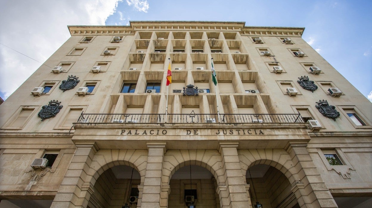 Palacio de Justicia en el Prado de San Sebastián