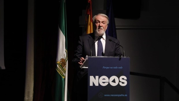 Jaime Mayor Oreja: «El actual proyecto de España está abocado al fracaso»
