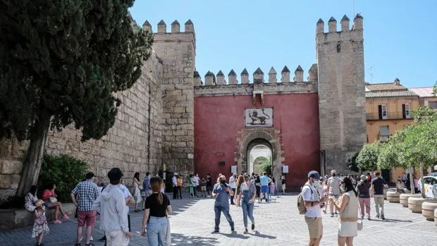 El Alcázar de Sevilla prevé 1,4 millones de visitas en 2022 tras cerrar en abril el mejor mes desde octubre de 2019