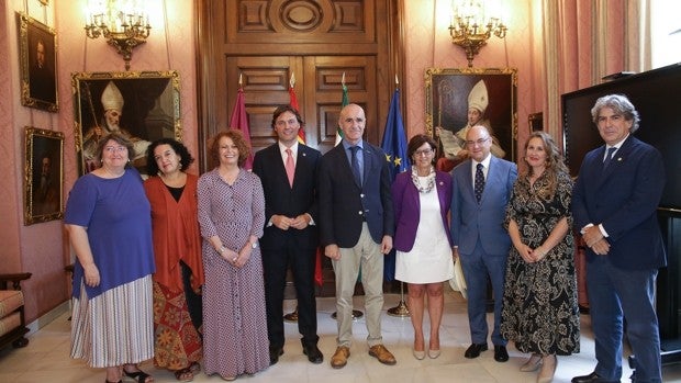 El Ayuntamiento  y las universidades públicas de Sevilla, juntos contra la violencia de género