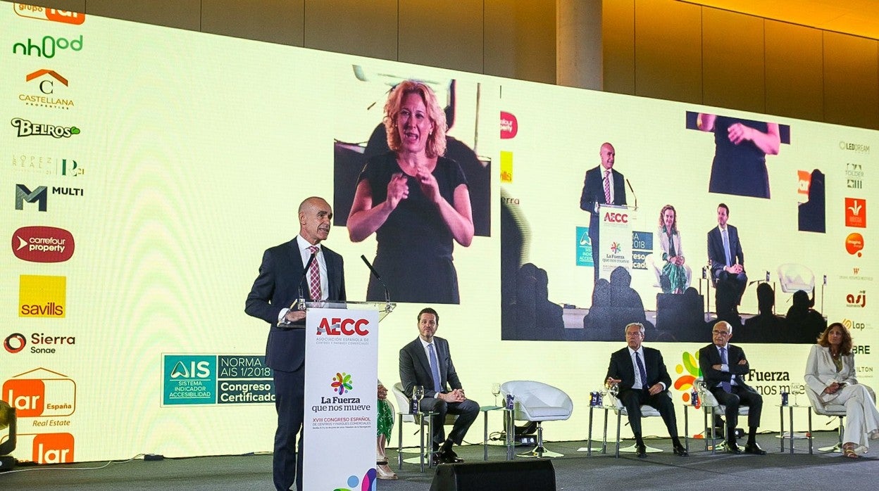 El alcalde en la inauguración del congreso nacional de parques