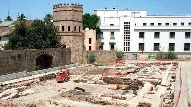 La Torre de la Plata, un parking que tapa la vieja Isbiliya y otras siete maravillas