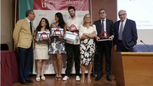 Reconocimiento al talento emprendedor y al impacto social en los Premios Alumni US