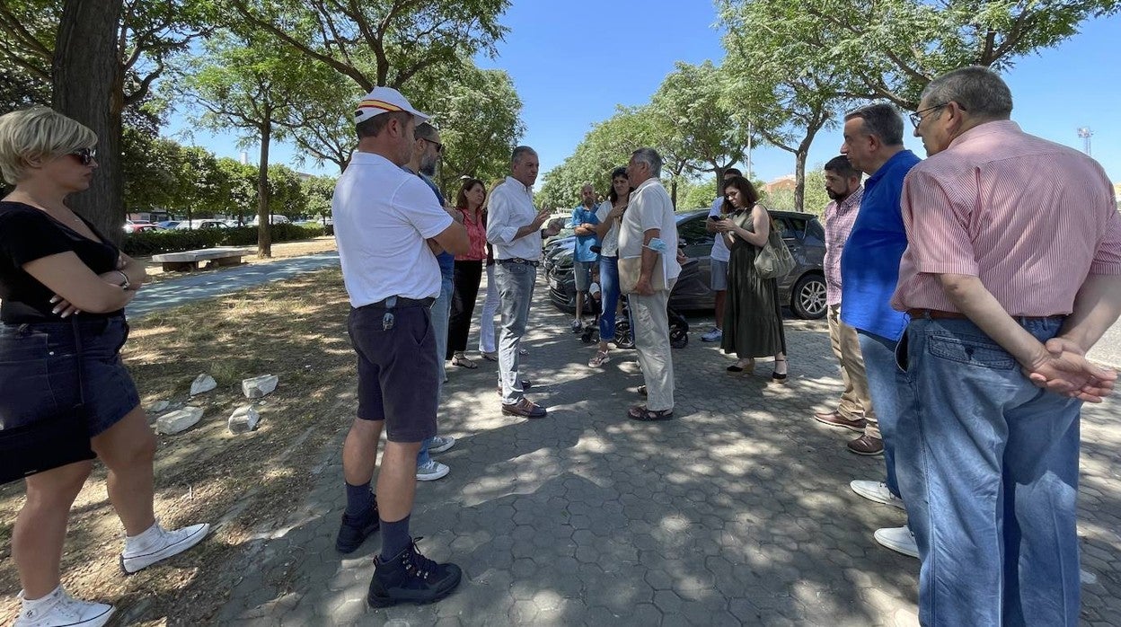 José Luis Sanz ha visitado este martes el solar abandonado de Ciudad Jardín