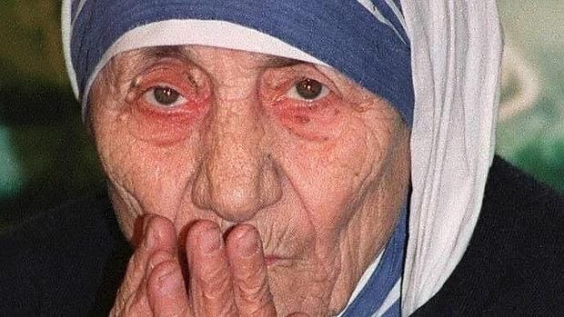 Fotografía de archivo tomada el 2 de marzo de 1993 qe la Madre Teresa de Calcuta