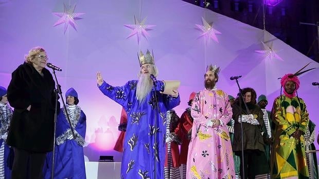 La heterodoxa imagen de los Reyes Magos en la cabalgata de Madrid ha desatado la polémica entre los políticos y sobre todo en las redes sociales