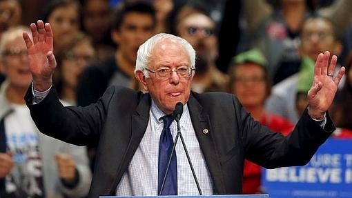 El candidato demócrata Bernie Sanders durante la campaña en San Diego