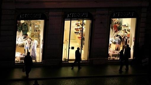 Una tienda en la plaza de España en Roma