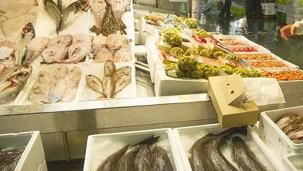 La sobrepesca adelanta la fecha en la que España empieza a depender de pescado de otros países, según un informe