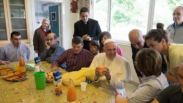 El Papa visitó el viernes un centro de enfermos mentales