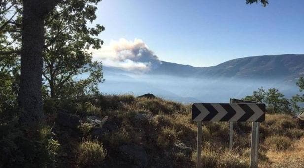 Más de 800 hectáreas quemadas en el incendio del Valle del Jerte