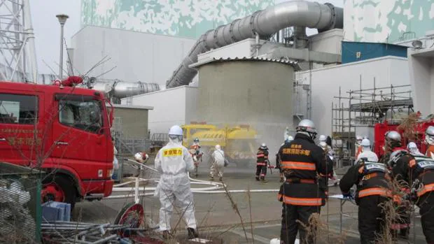 Trabajos de descontaminación y desmantelamiento de la siniestrada central nuclear de Fukushima el año pasado