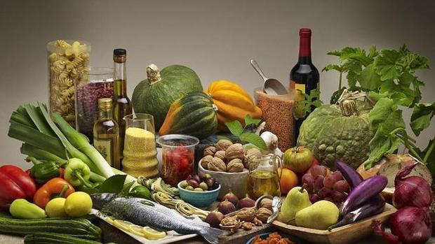 Uno de cada cinco españoles de más de 40 años considera que su dieta es deficiente