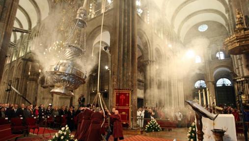 Medidas de los ayuntamientos populistas que atacan a la religión católica