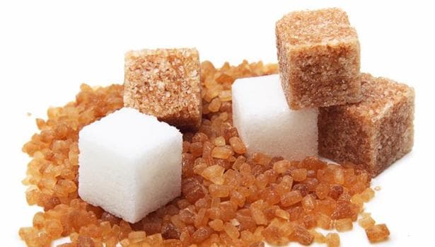 El azúcar común se añade para endulzar otros alimentos