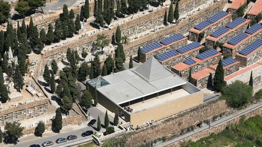 El crematorio del cementerio de Montjuïc, ahora más sostenible