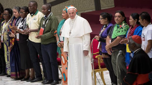 El Papa ha hecho estas declaraciones en el Encuentro Mundial de los Movimientos Populares, en el Vaticano