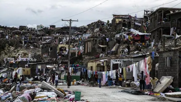 El paso del huracán Matthew en Haití dejó 800 muertos