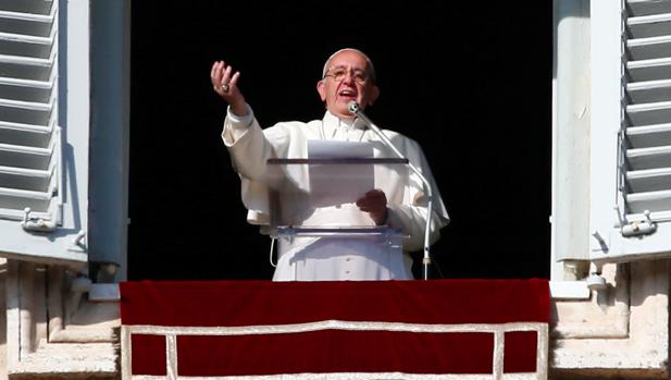 El Papa Francisco, durante el ángelus de este domingo