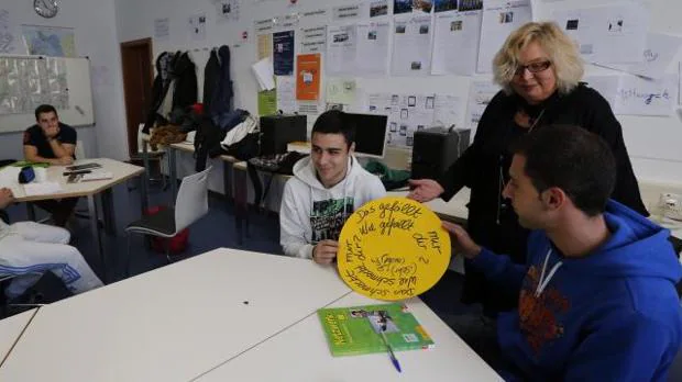 Un grupo de alumnos aprenden alemán en el Instituto Goethe