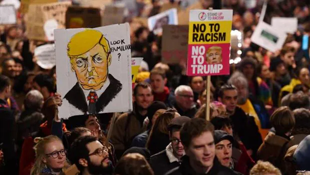 Manifestación en Londres contra las políticas migratorias del presidente de EE.UU., Donald Trump