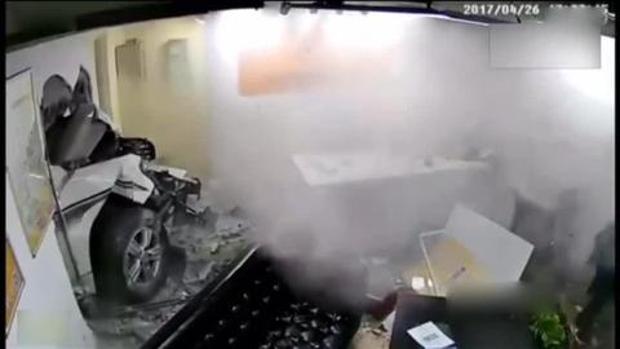 Brutal atropello en un aparcamiento de Pekín