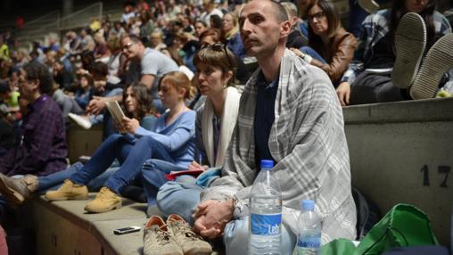 Asistentes concentrados durante una charla