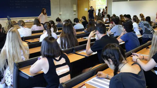 Estudiantes realizan las pruebas de Selectividad en Palma de Mallorca