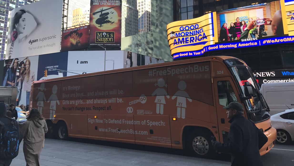 El autobús de Hazte Oir ya circuló por las calles de Nueva York y llega ahora a México