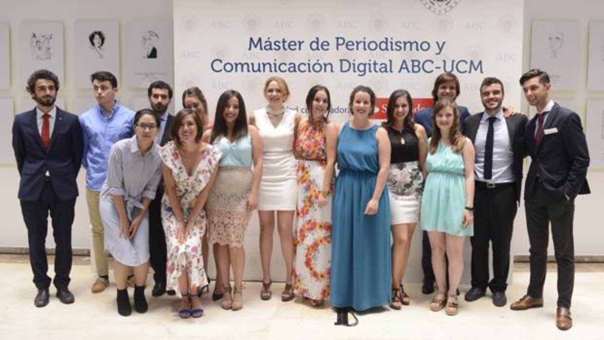 Alumnos de la XXVIII promoción del Máster de Periodismo y Comunicación Digital ABC-UCM