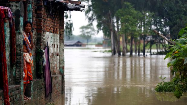 Las inundaciones en Nepal atrapan a sesenta y nueve turistas españoles