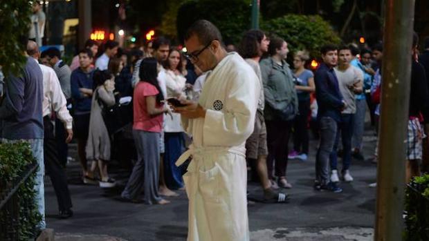 Una mujer, sobre el terremoto de México: «Los cables se movían, se fue la luz y el cielo se puso muy feo»